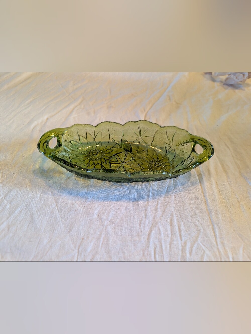 2/30$ Indiana Glass Olive Green Floral Handled Serving Tray